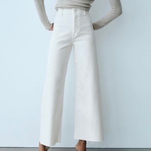 ZARA the marine straight leg Jean in white size 4